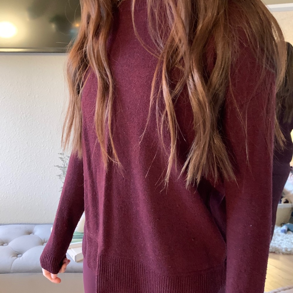 Maroon sweater